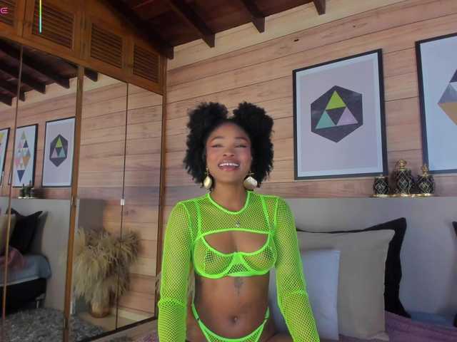 AriaFoster's BongaCams show and profile