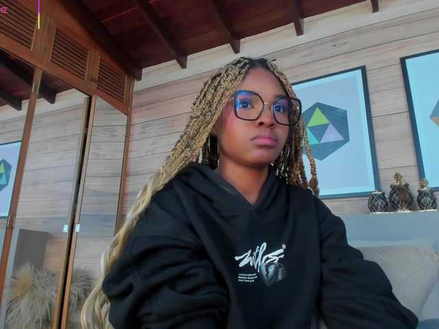 AriaFoster's BongaCams show and profile