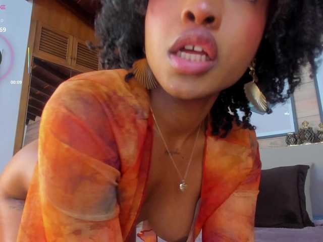 AriaFoster's BongaCams show and profile