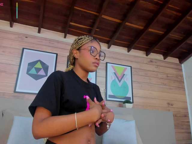 AriaFoster's BongaCams show and profile