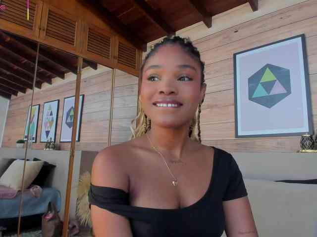 AriaFoster Live Webcam on BongaCams