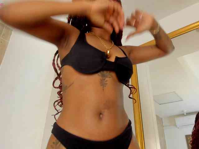 AriaFoster webcam