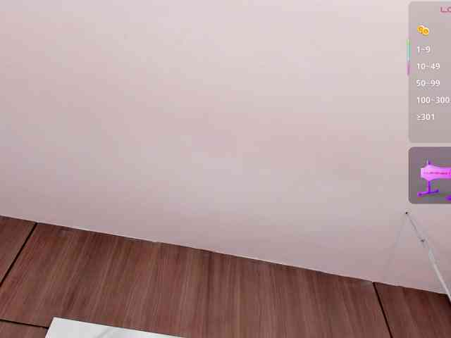 AriaFoster webcam