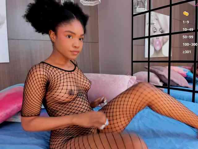 AriaFoster webcam