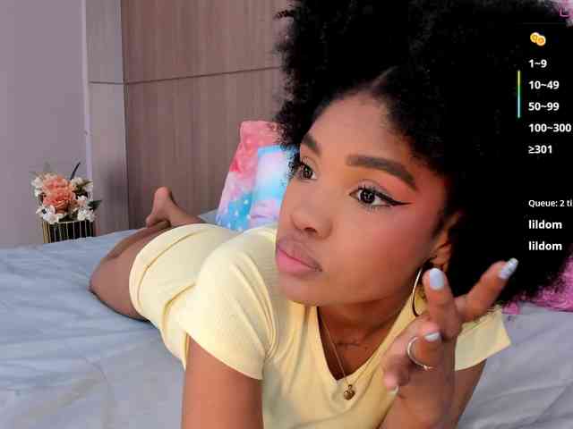 AriaFoster webcam