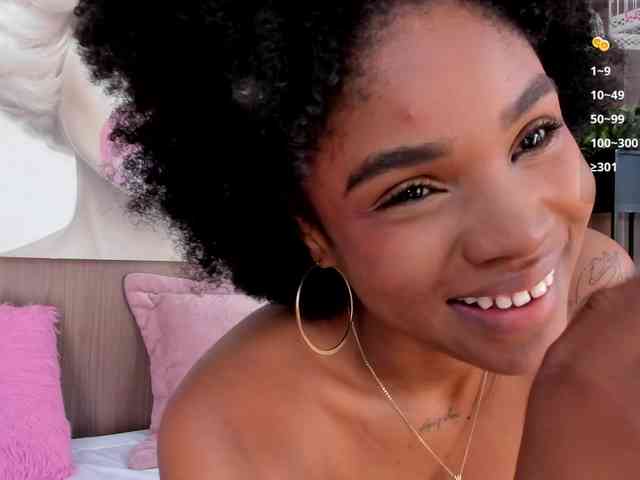 AriaFoster webcam