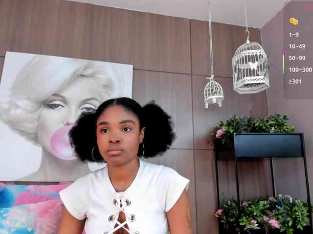 AriaFoster webcam
