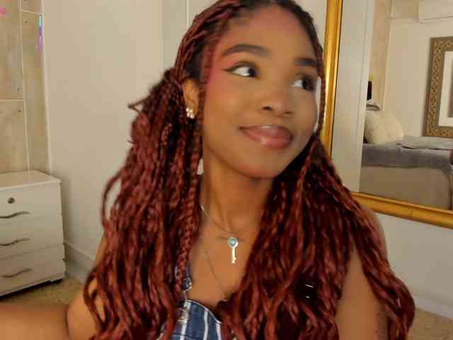 AriaFoster webcam