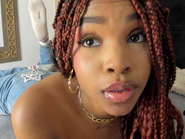 AriaFoster webcam