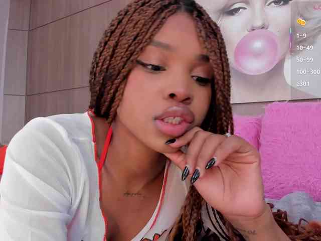 AriaFoster webcam