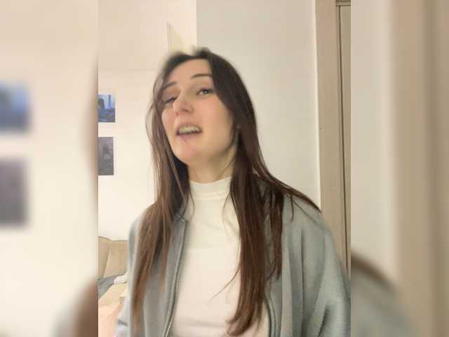 Assiyaa's BongaCams show and profile