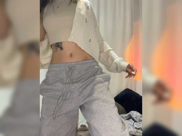 Assiyaa's BongaCams show and profile