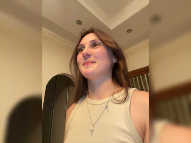 Assiyaa's BongaCams show and profile