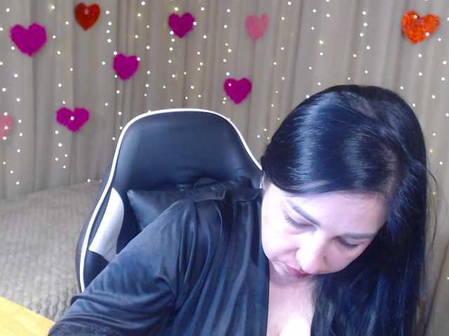 JillStevens's BongaCams show and profile