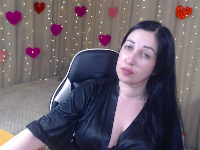 le modèle JillStevens est en webcam porno dans un show sur le site bongacams, il possède les tags suivants: White/Caucasian,Brunette,Shaved