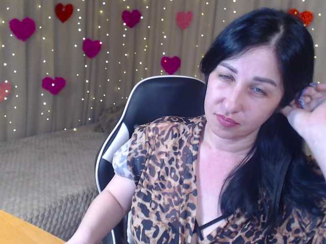 le modèle JillStevens est en webcam porno dans un show sur le site bongacams, il possède les tags suivants: White/Caucasian,Brunette,Shaved