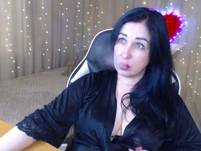 JillStevens's BongaCams show and profile