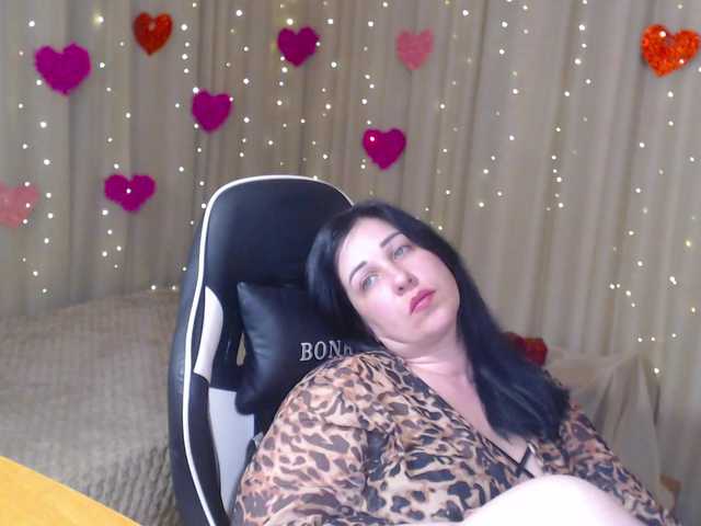 JillStevens's BongaCams show and profile