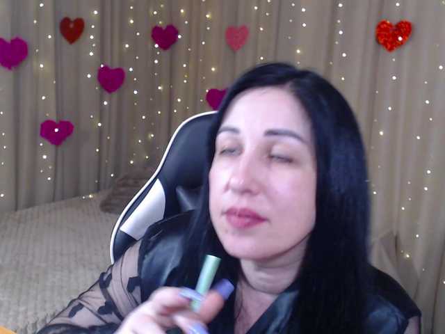 JillStevens's BongaCams show and profile