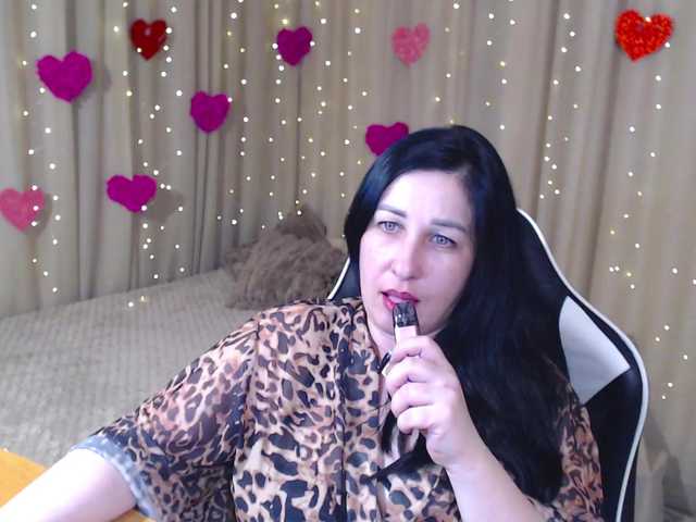 JillStevens's BongaCams show and profile