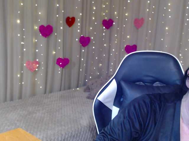 JillStevens's BongaCams show and profile