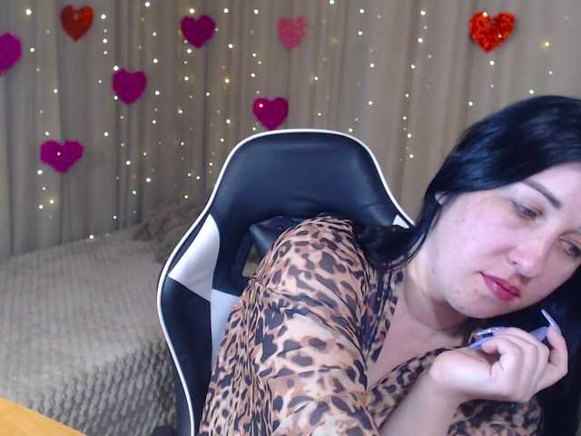 JillStevens's BongaCams show and profile