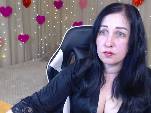 JillStevens's BongaCams show and profile