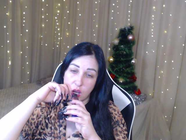 JillStevens's BongaCams show and profile