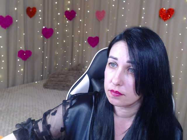 JillStevens's BongaCams show and profile