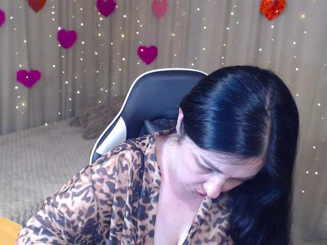 JillStevens's BongaCams show and profile