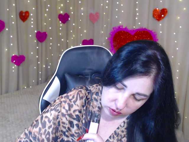 JillStevens's BongaCams show and profile