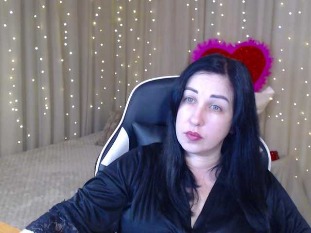 JillStevens's BongaCams show and profile