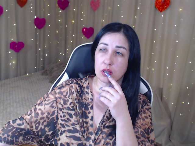 JillStevens's BongaCams show and profile