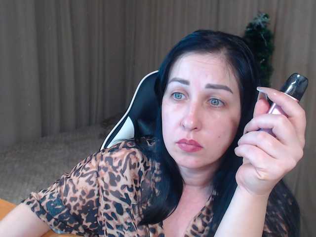 JillStevens's BongaCams show and profile