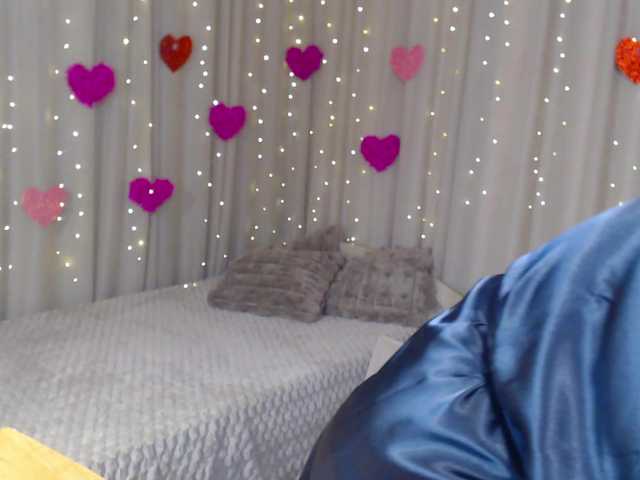 JillStevens's BongaCams show and profile