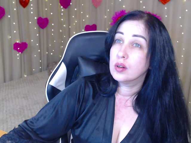 JillStevens's BongaCams show and profile