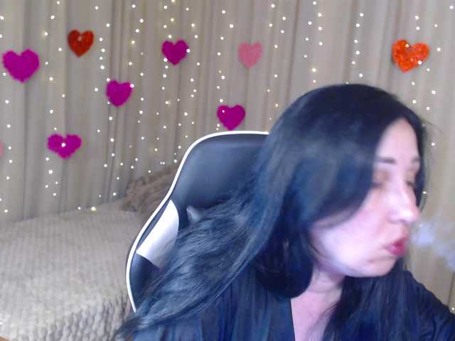 JillStevens's BongaCams show and profile