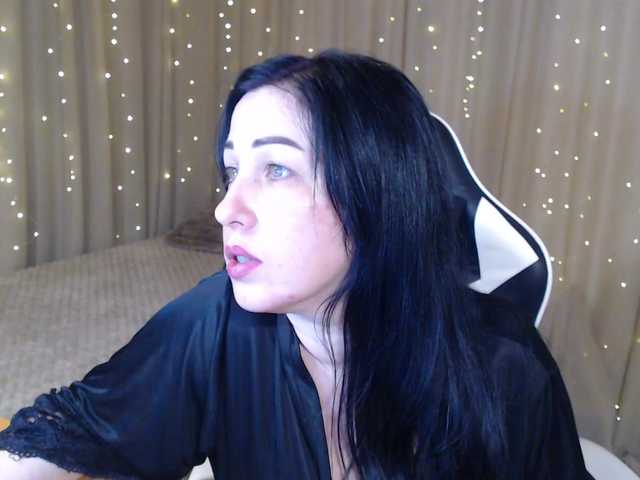 JillStevens's BongaCams show and profile