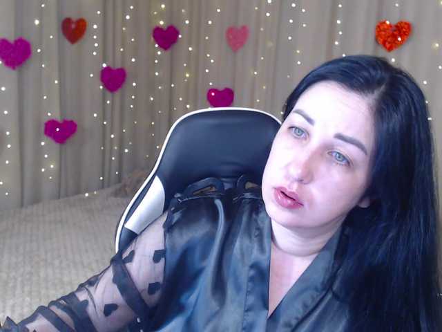 JillStevens's BongaCams show and profile