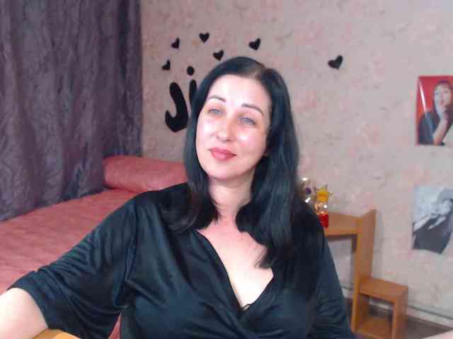 JillStevens Live Webcam on BongaCams