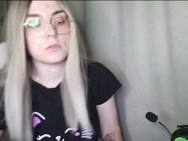 RuthSimp's BongaCams show and profile