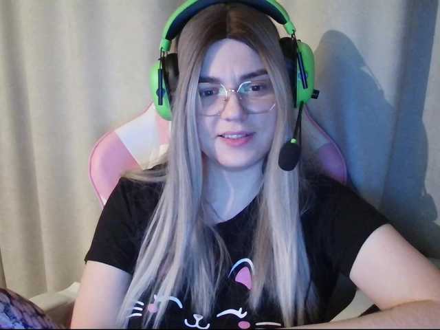 RuthSimp's BongaCams show and profile