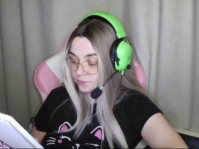 RuthSimp's BongaCams show and profile