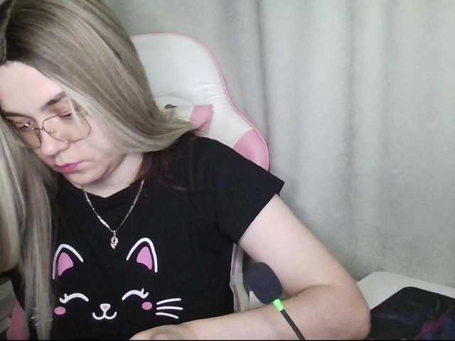 RuthSimp's BongaCams show and profile