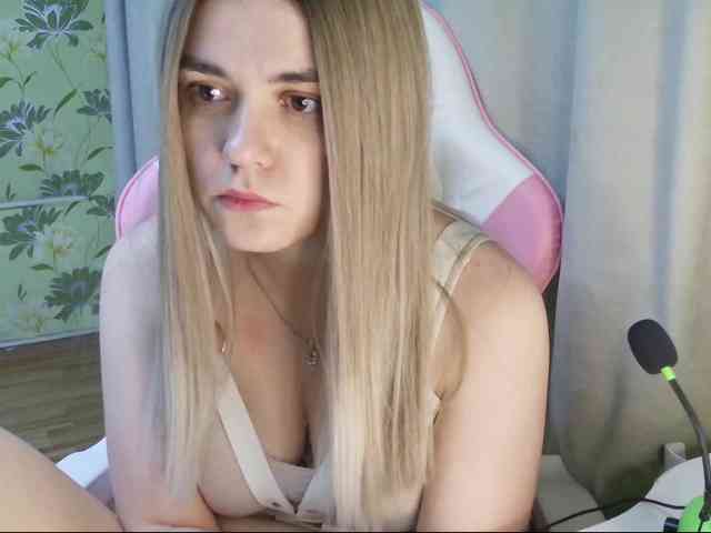 RuthSimp webcam