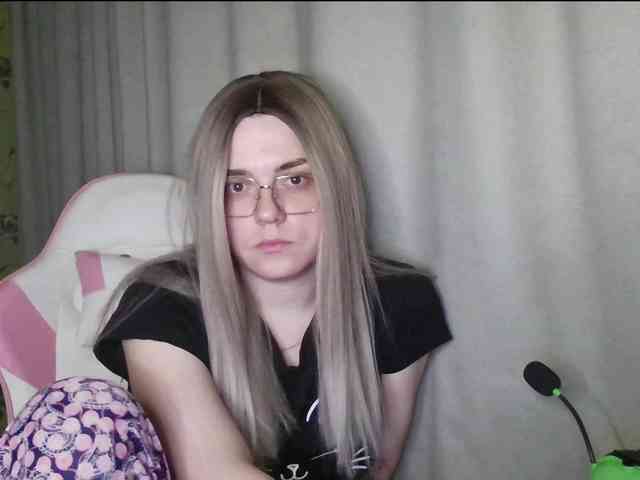 RuthSimp webcam