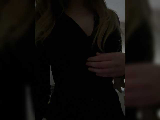 DixonYSexy's BongaCams show and profile