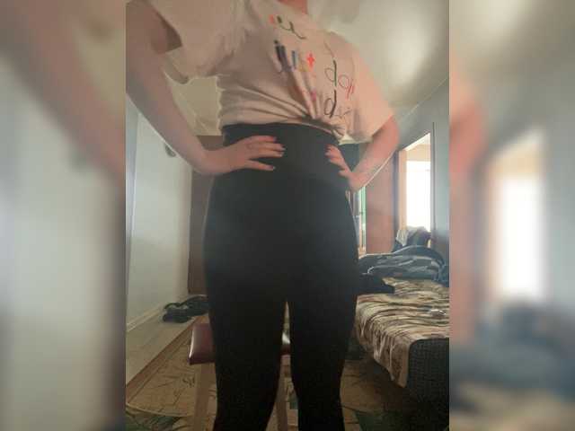 DixonYSexy's BongaCams show and profile