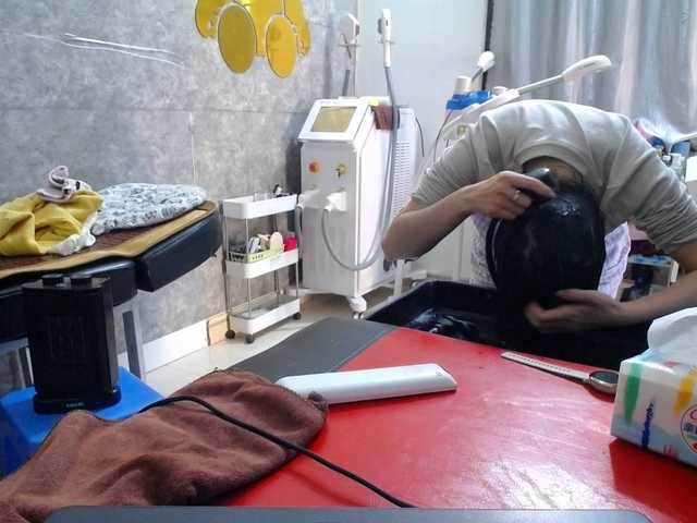 HotQueen93's BongaCams show and profile