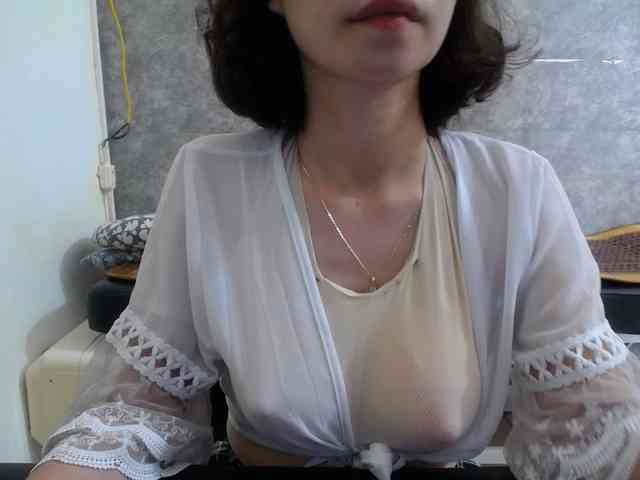 HotQueen93 webcam